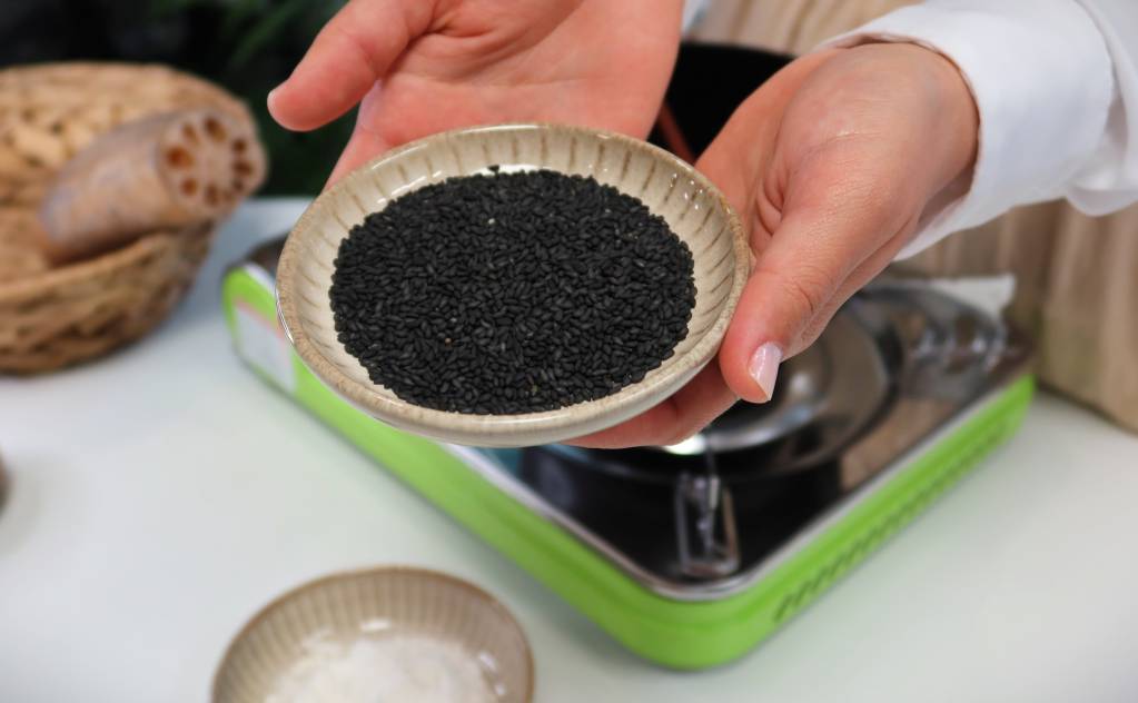 Kore Usulü Lotus Kökü (yeongeun)